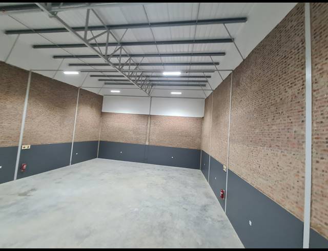 519.90M² WAREHOUSE TO LET IN SAMRAND BUSINESS PARK